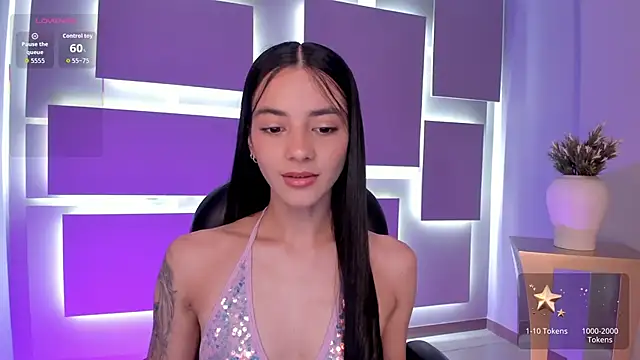 HannahJamesX online show from September 25, 7:45 pm