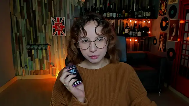 JasmineMilko online show from December 2, 5:20 am