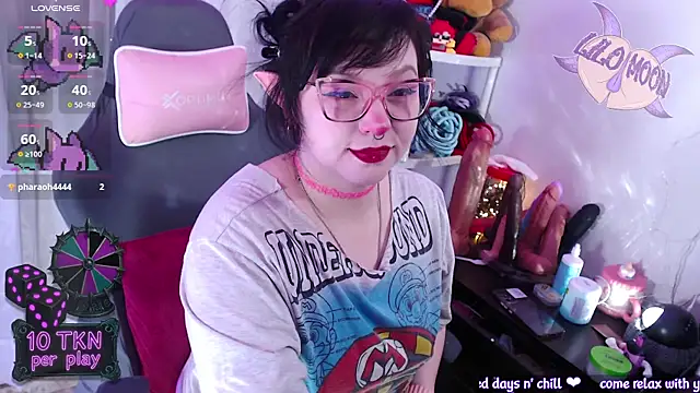 LiloMoon69 online show from December 1, 12:41 pm