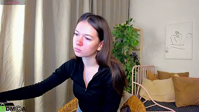 Nicole Charm online show from September 9, 10:20 pm