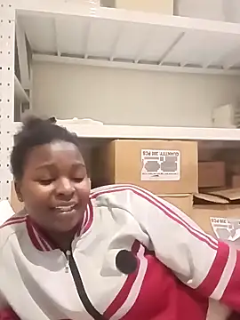 pretty shany online show from November 26, 6:31 pm