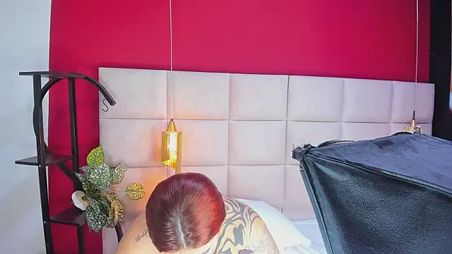 Amberluy online show from March 27, 7:58 pm