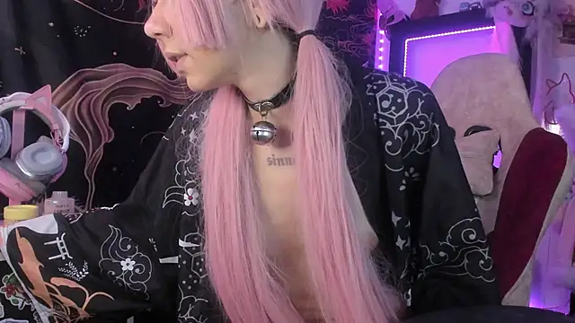Alicedangerrr online show from May 2, 1:31 am