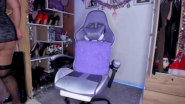 angelica sparks online show from December 4, 3:42 am