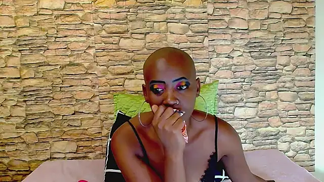 EbonyOlive69 online show from April 28, 2:27 am