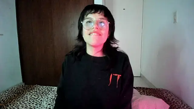 Lucyfx666 online show from September 30, 5:24 am