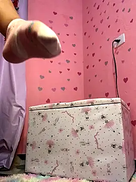 Flor467 online show from October 25, 4:25 pm