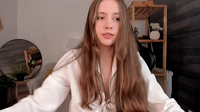 MaryannSoftt online show from October 9, 5:28 pm