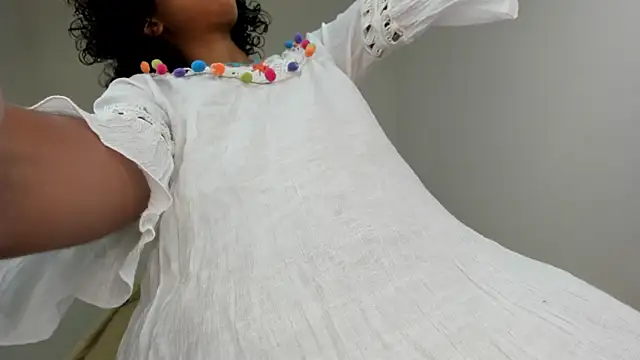 Ariella Ruiz online show from October 12, 12:07 pm