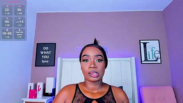 Britanymooree online show from September 12, 8:16 pm