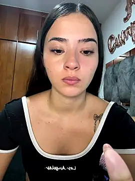 Veronica isaza   online show from December 20, 10:30 am