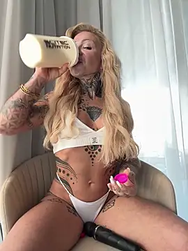 Divina X  online show from February 11, 6:04 am