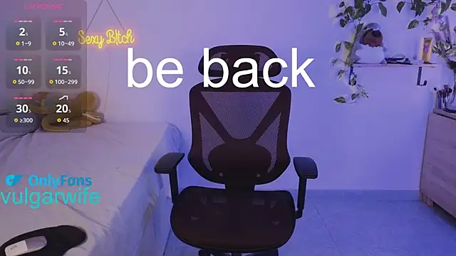 vulgar wife online show from December 14, 8:14 pm