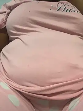 Nomthie online show from March 9, 7:39 pm