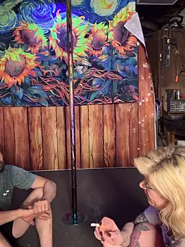 Blondebeauty6996 online show from December 19, 6:38 am