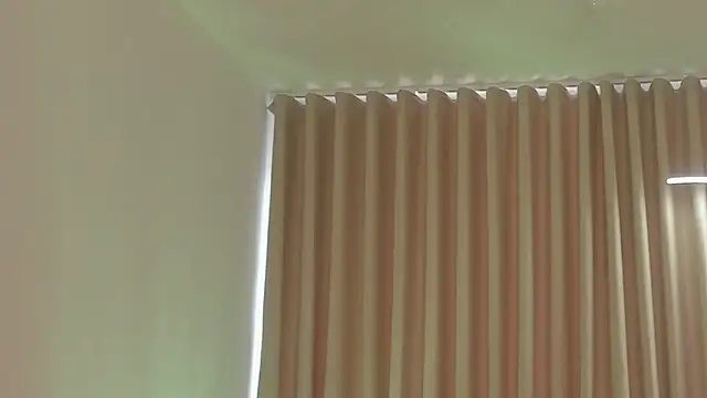 SavannahWildee online show from September 13, 11:40 am