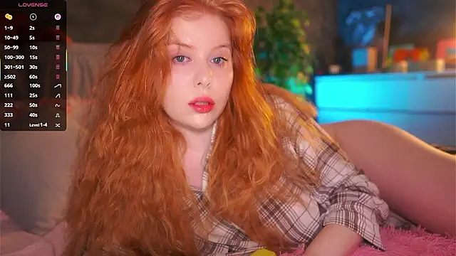 RedHotVixen0 online show from February 4, 1:19 am