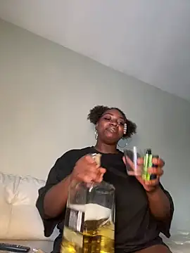 LillShayy online show from June 4, 12:38 am