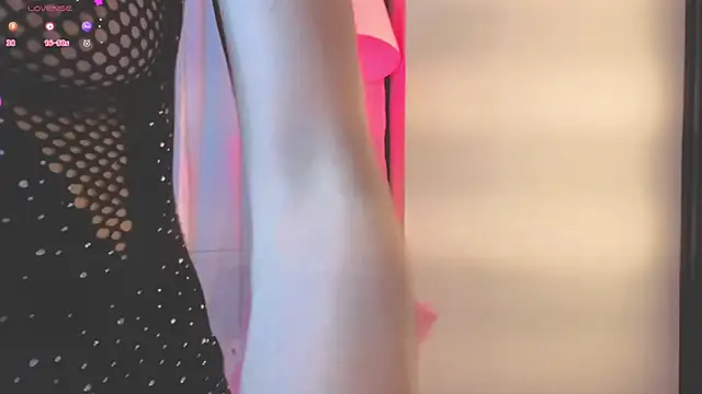 Scarlet Red  online show from March 2, 12:12 pm