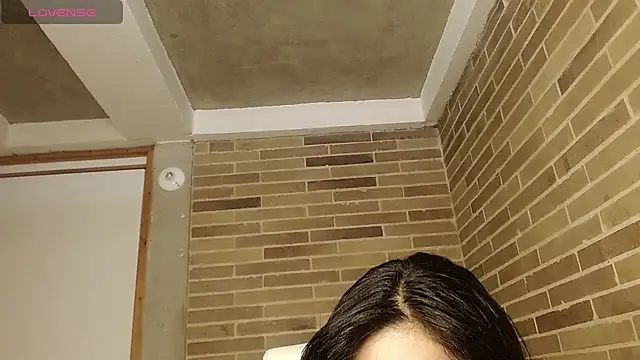 helenacyruss online show from February 18, 5:01 pm