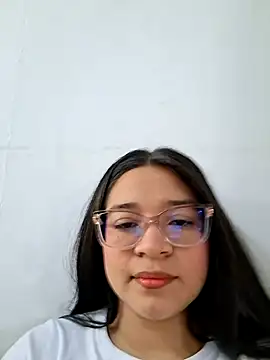 -VICKKY online show from February 20, 2:18 pm