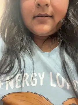 smile pretty online show from March 24, 9:20 pm