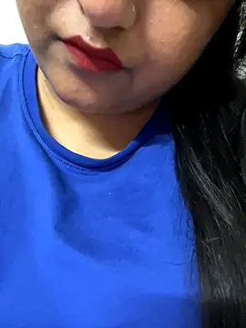 smile pretty online show from October 17, 7:06 pm