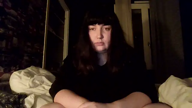 Lynylou online show from September 14, 7:34 pm