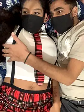 hottiess69 online show from October 14, 7:11 am