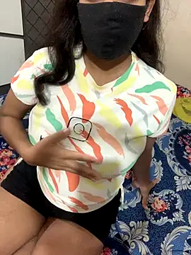 hottiess69 online show from October 3, 8:36 pm