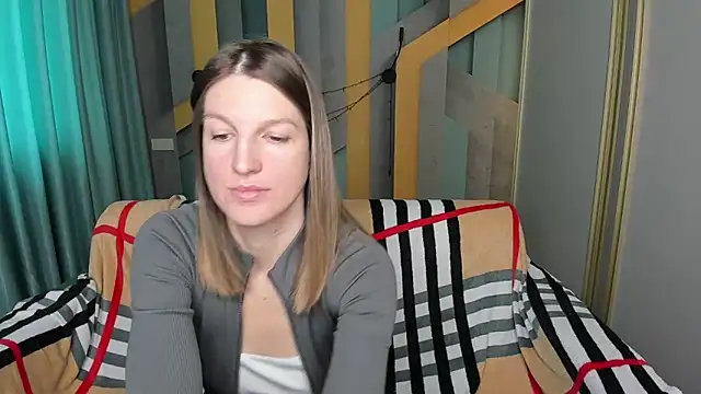 EmilyWalkeri online show from October 17, 7:44 am