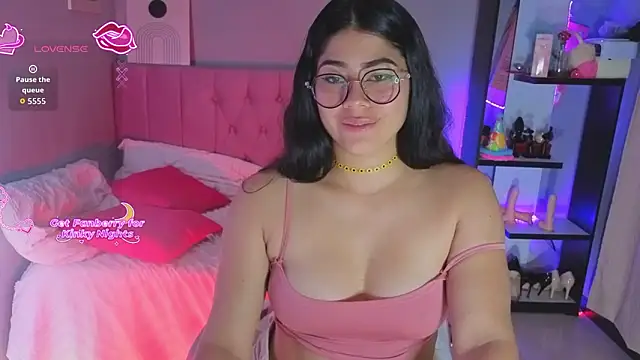 LoaLuxury online show from February 2, 5:56 pm