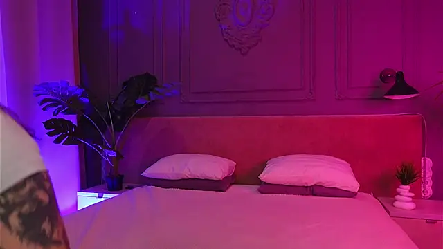 Liv Fay online show from November 25, 1:46 pm