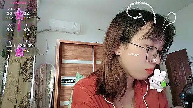 Lili 666 online show from October 29, 7:12 am