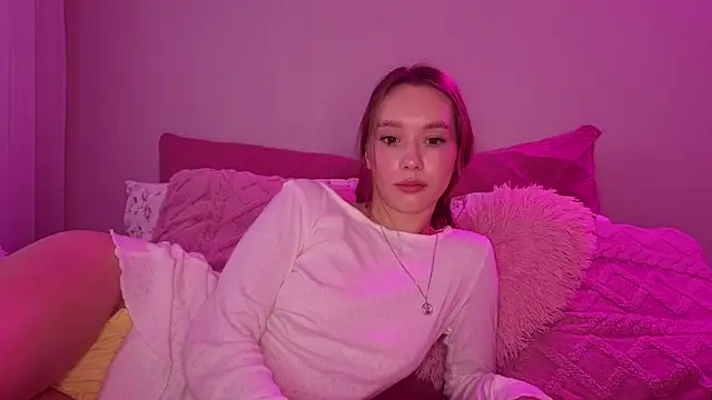 KateVon online show from October 2, 1:27 pm