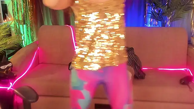 April o Nill online show from January 6, 1:04 pm