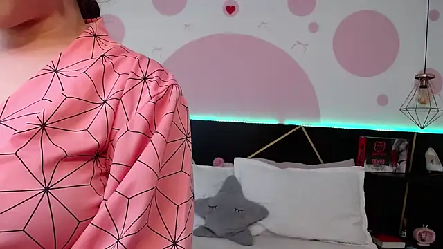 DanniAbbey online show from December 22, 1:58 pm