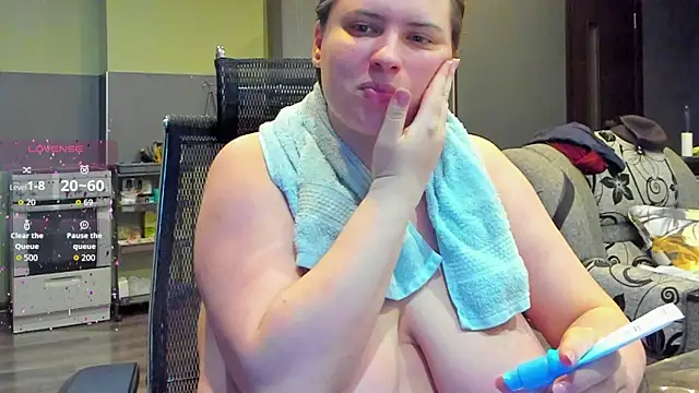 1lindsey1 online show from October 8, 11:09 pm