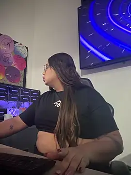 Tom Silver   online show from April 10, 8:20 am