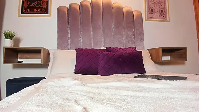 sky caroline online show from November 21, 10:34 pm