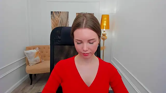 MileyWings online show from February 3, 12:32 pm