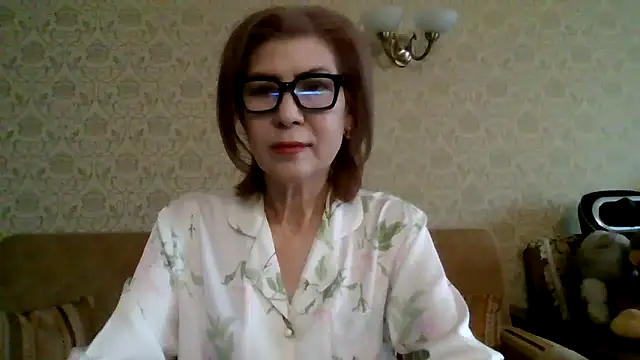 Elegant00Lady online show from February 12, 3:19 am