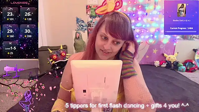 BabyZelda online show from March 25, 3:15 pm