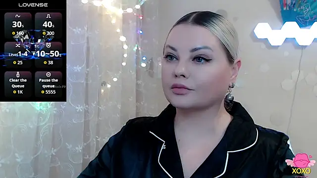 JewellKiss7 online show from March 18, 6:02 pm