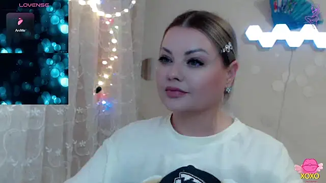 JewellKiss7 online show from April 30, 6:02 pm