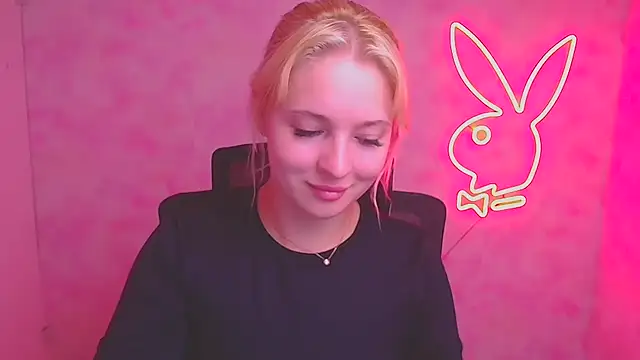 Milka kiss  online show from September 20, 11:30 am