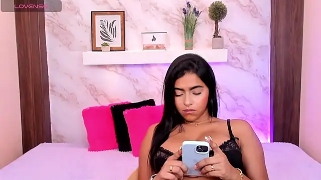 AmyBarton02 online show from March 26, 8:43 pm