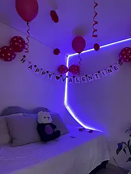 AmmyCollinsW online show from February 15, 6:51 pm