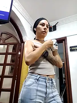 NicoleEsposito online show from April 1, 12:39 pm