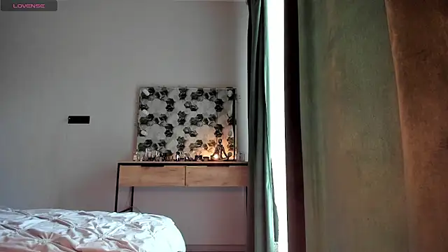 Selena Rase online show from April 15, 5:19 am